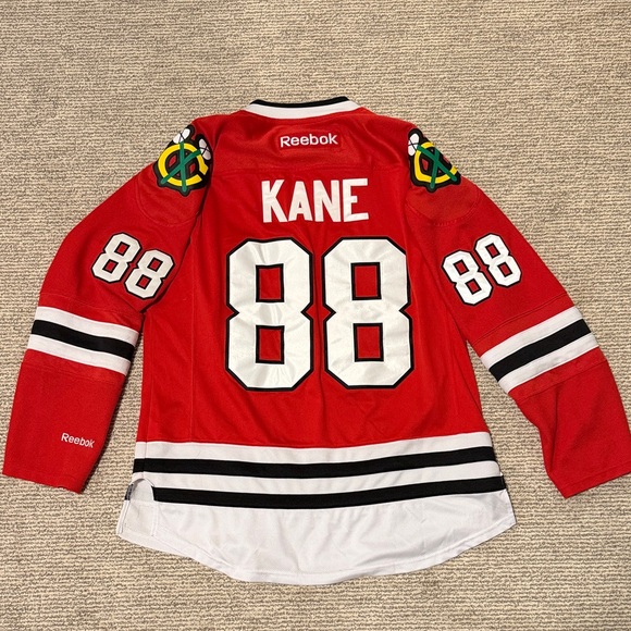 Reebok Patrick Kane Blackhawks Hockey Jersey - Picture 5 of 7